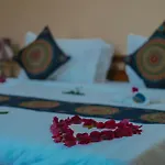 Sunny Palms Beach Bungalows